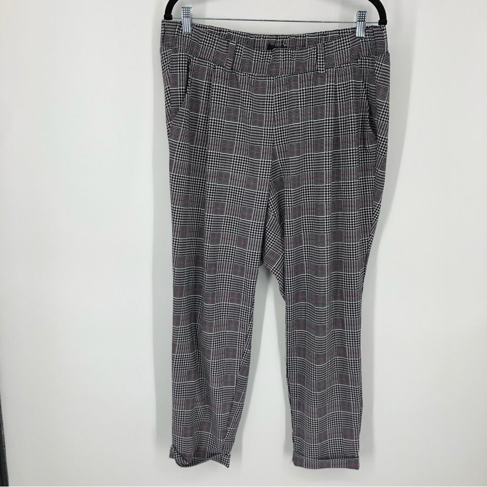 Torrid Pants Womens 1X Glen Plaid Black White Pink Crop Cuffed Pockets High Rise